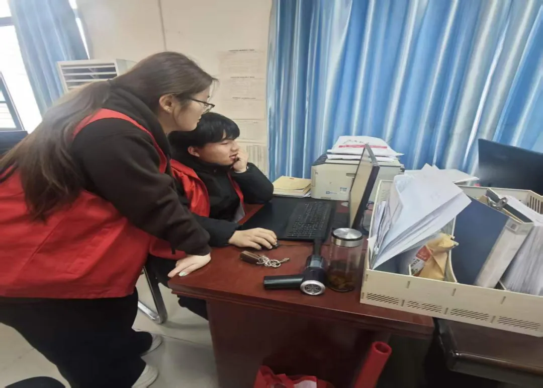 弘扬志愿精神,普及电脑知识——数字智能学院开展特色外出实践活动