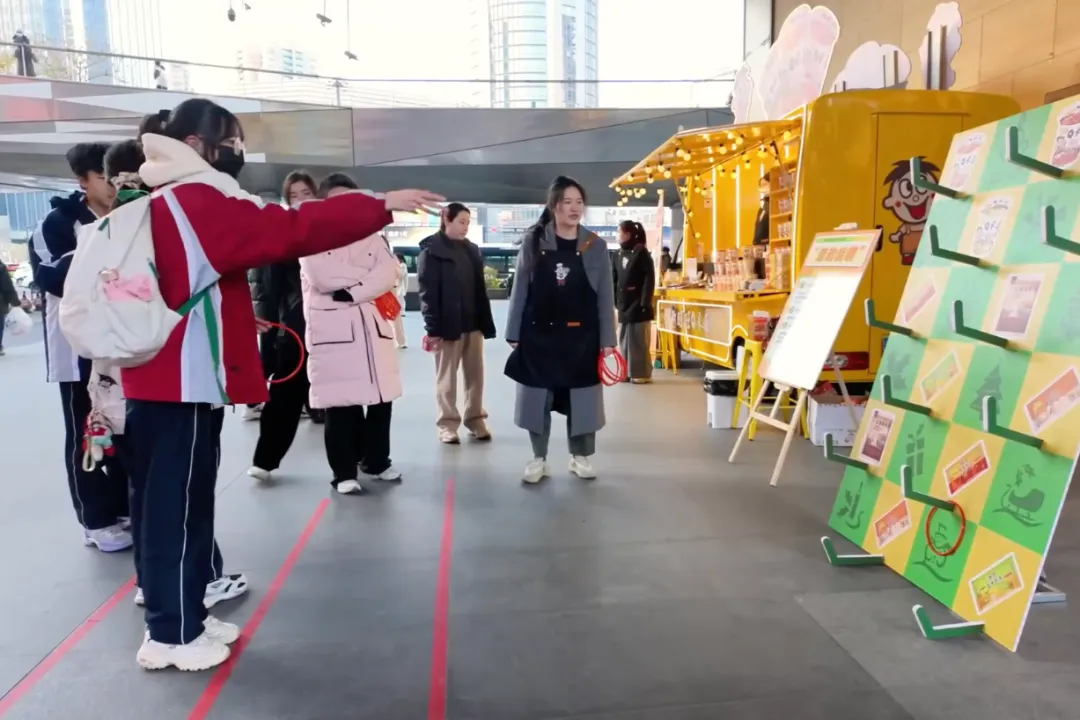 活动营销 | 真实体验胜千言!旺旺 Q 米面快闪车Z世代营销,高效种草新品