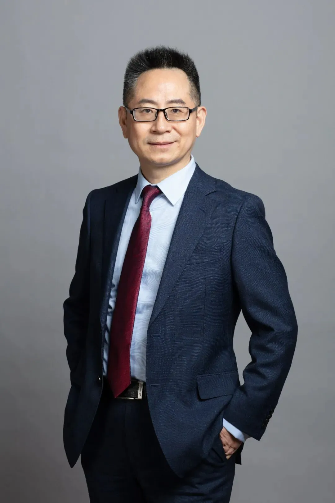 315晚会给营销业敲警钟:别再当“流量猎手”,必须转型“信任建筑师”