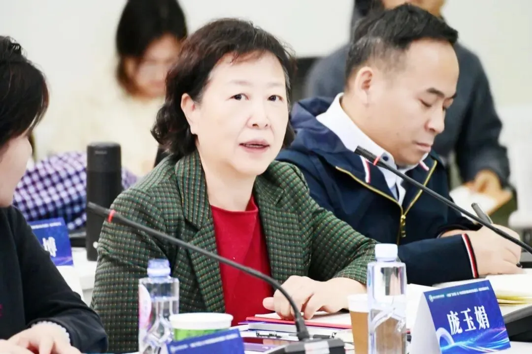 《中国广告年鉴》及《中国营销传播高质量发展报告》编辑出版研讨会在广州顺利召开