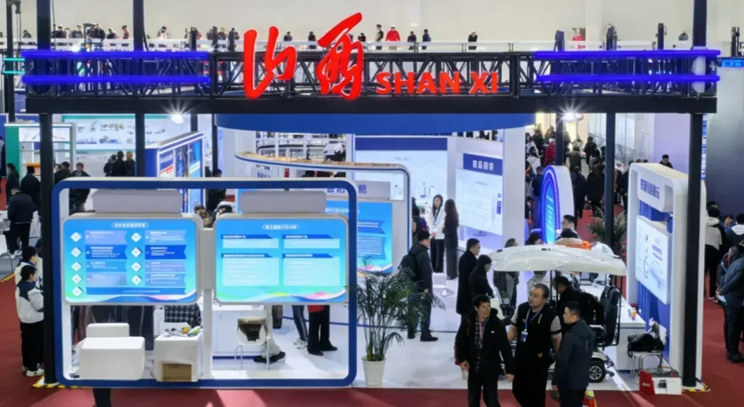 AI 赋能零售新场景 乐逍遥营销机器人亮相北京国际机器人展