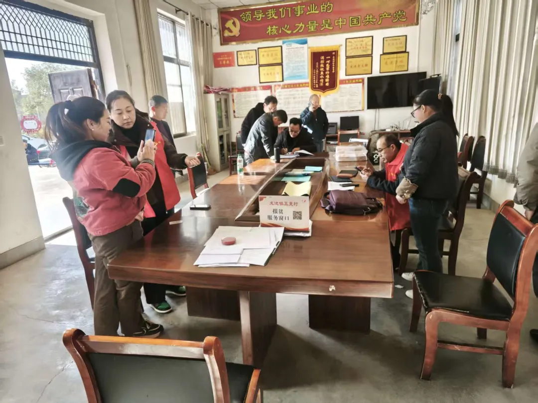 【业务营销】服务“及时雨” 润泽瓜农心 ——蒲城联社钤铒信用社助力春耕备耕