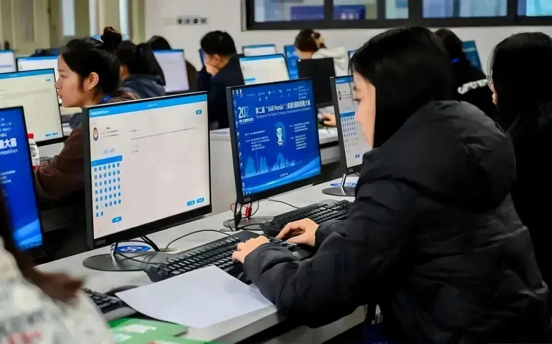 【单招季】专业介绍|计算机应用技术专业:用代码编织梦想,在数字天地破浪前行