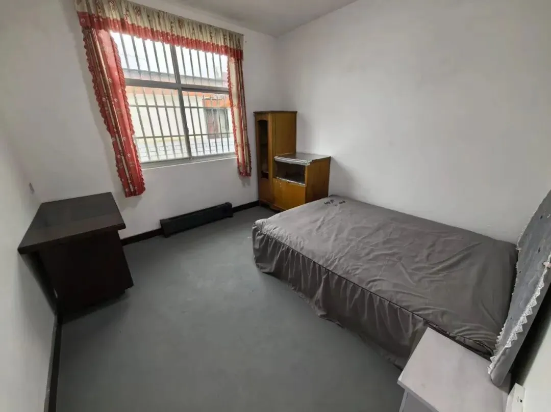 跳蚤市场【车库出租、滴滴招司机、古筝出售、招人、求购、代练,出售,转让,出租】