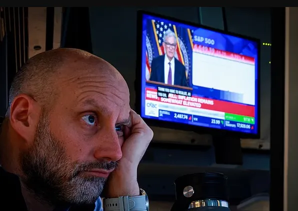 突发!全球市场大动荡:油价飙升至119美元,股市跨洋连跌,道指开盘跌超400点