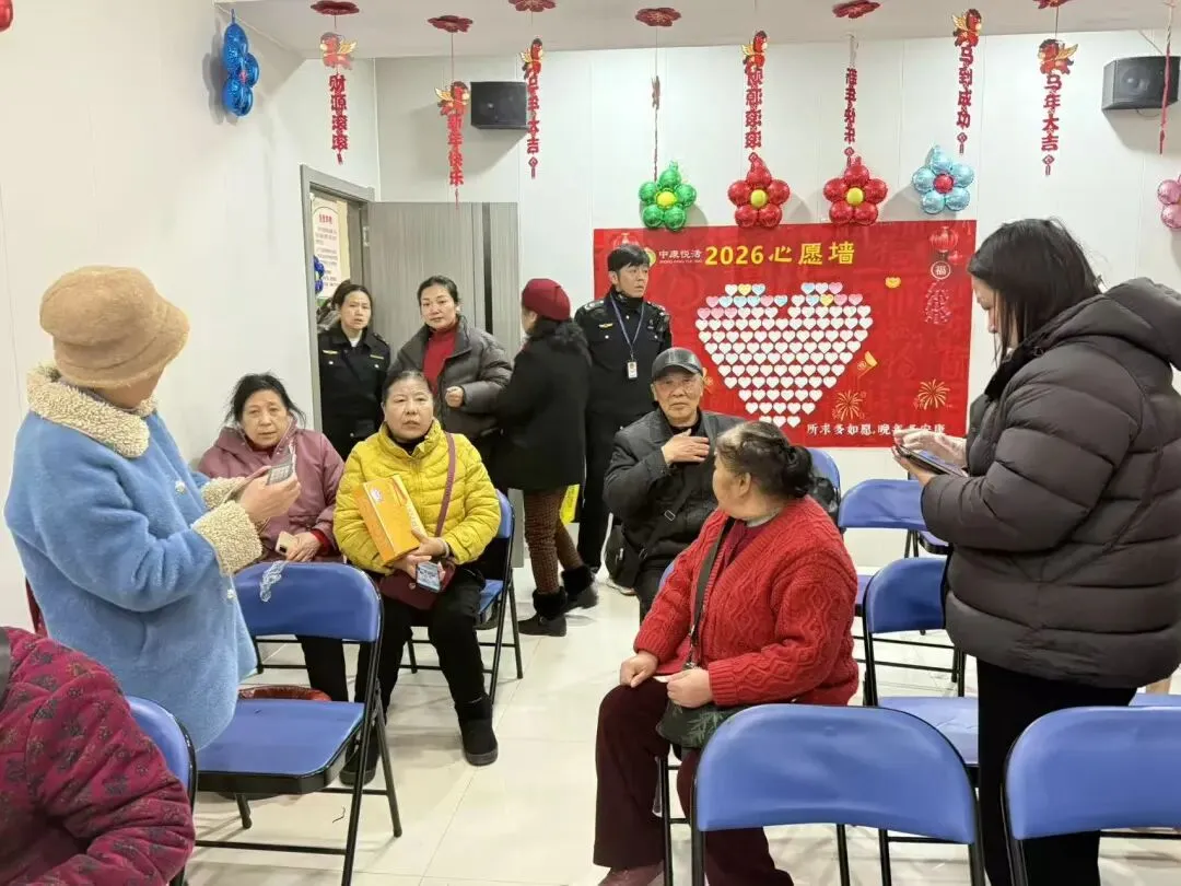 央视曝光!假专家真骗局,私域营销暴利围猎老人,坦言最怕3.15,终于认栽!