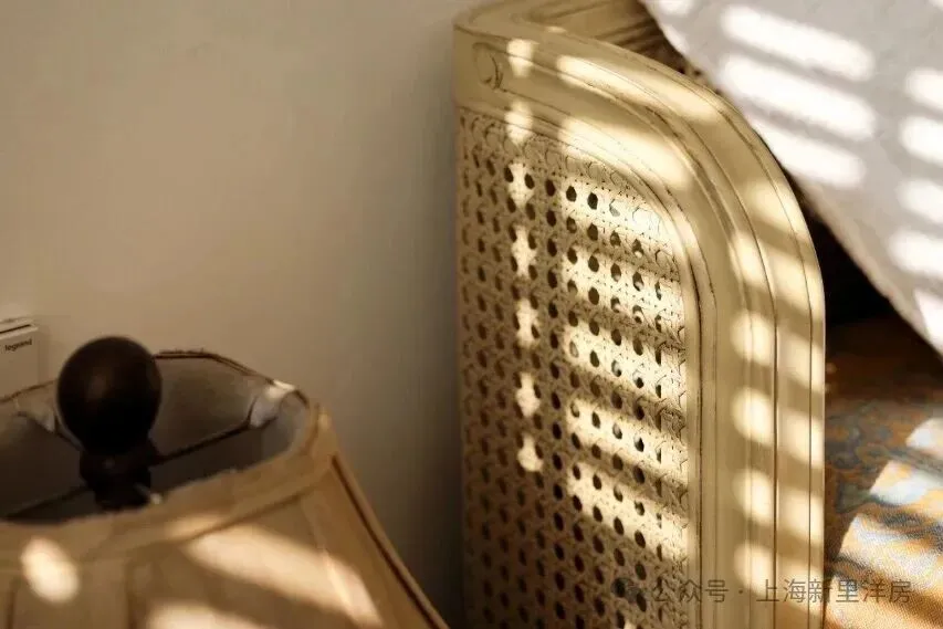 直降430万,目前市场2000万左右性价比最高,最强整栋,镇宁路渔光邨,144.24平,报价2150万出售中,近期看房方便!