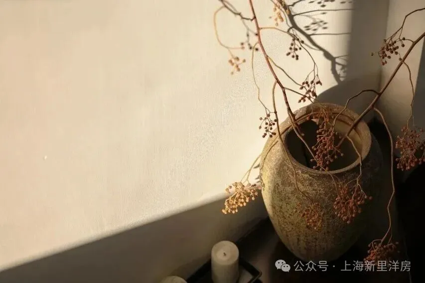 直降430万,目前市场2000万左右性价比最高,最强整栋,镇宁路渔光邨,144.24平,报价2150万出售中,近期看房方便!