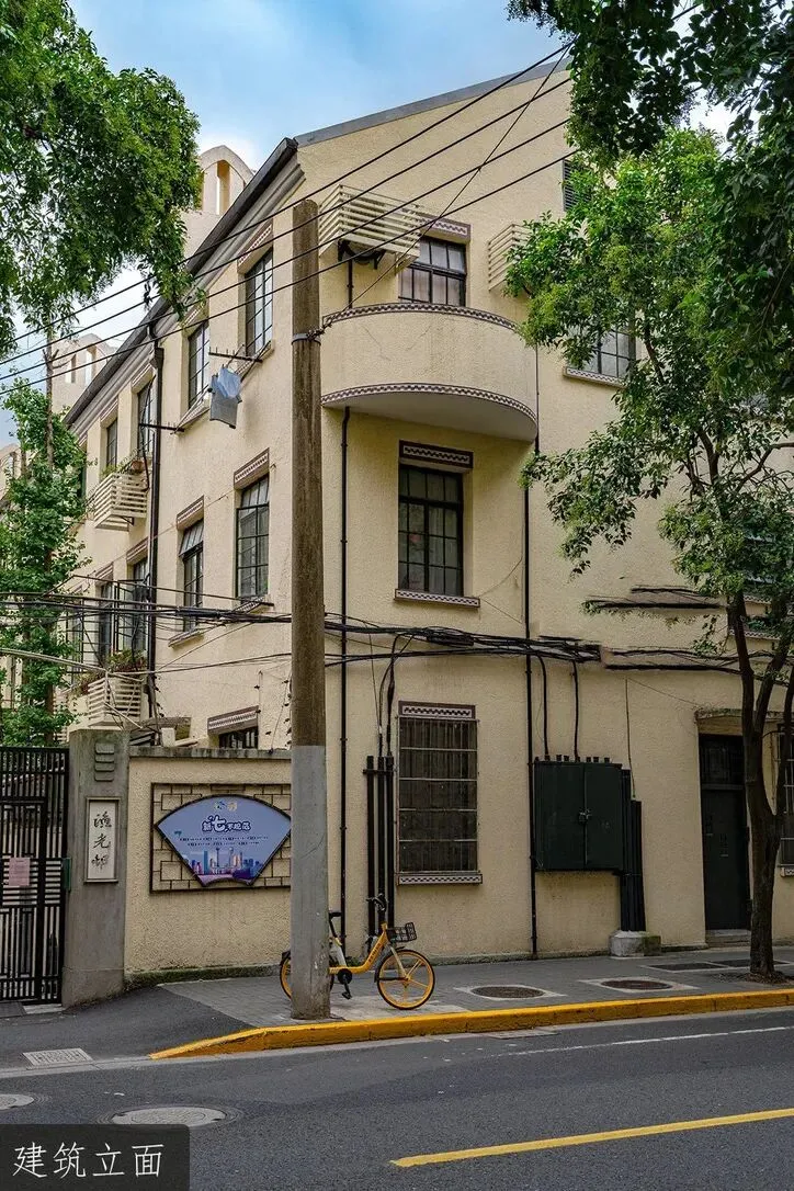 直降430万,成交倒计时了!目前市场2000万左右性价比最高,最强整栋,镇宁路渔光邨,144.24平,报价2150万出售中,近期看房方便!