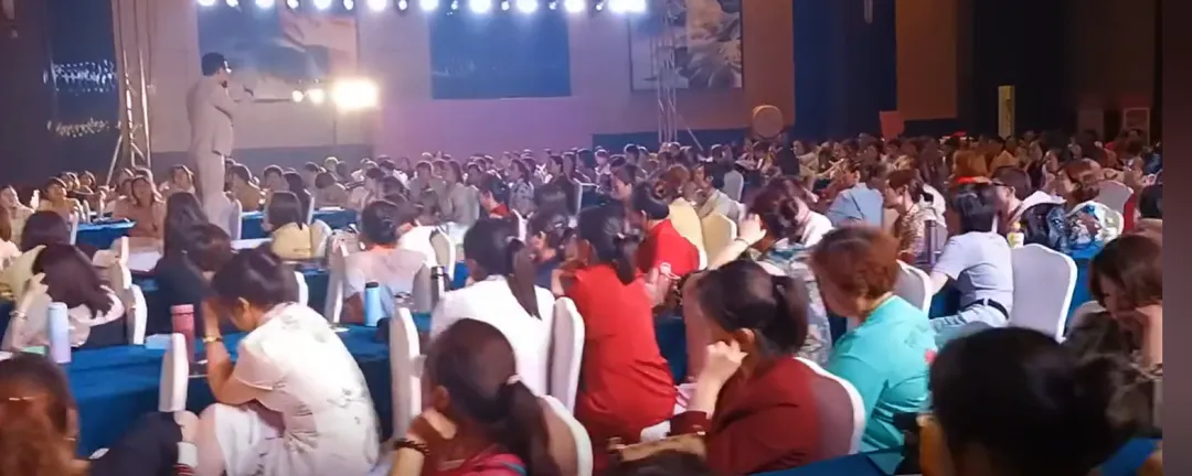 产品丨数花RoiAI获客专家 主动搜、自动发、精准截,三招打通全链路