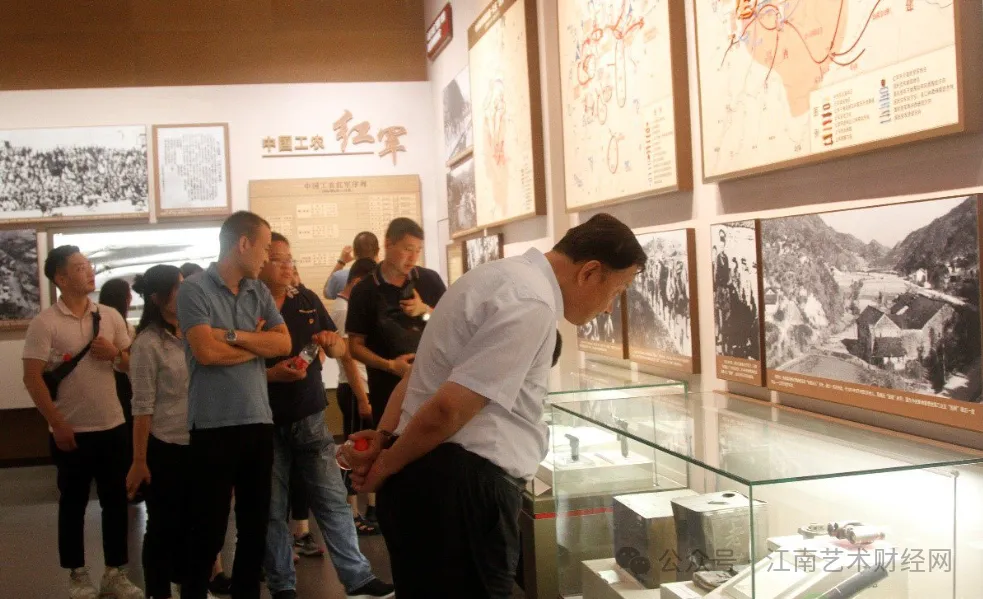 艺术品市场的政策底已现:2026是最后的上车窗口?