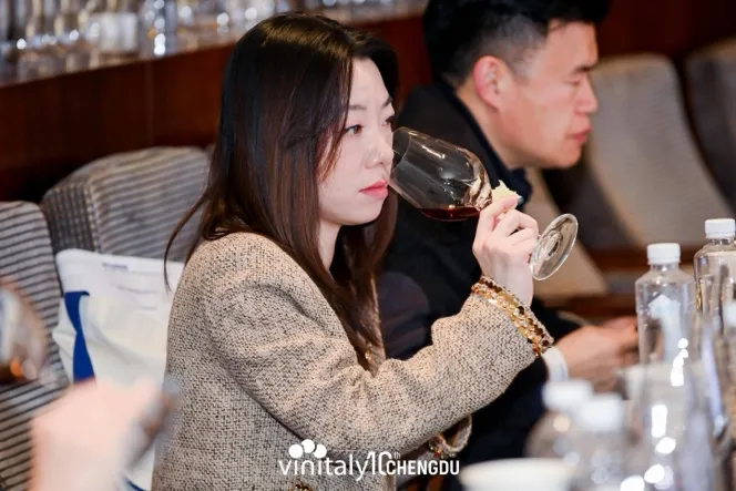 “进军大众市场的意大利葡萄酒:前景几何?” Vinitaly China Chengdu论坛报名现已开启!