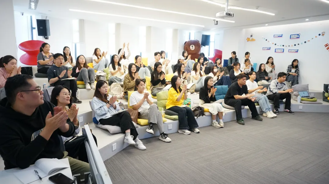 市场营销(时尚零售与品牌管理方向) | AI赋能时尚零售,定制培育菁英