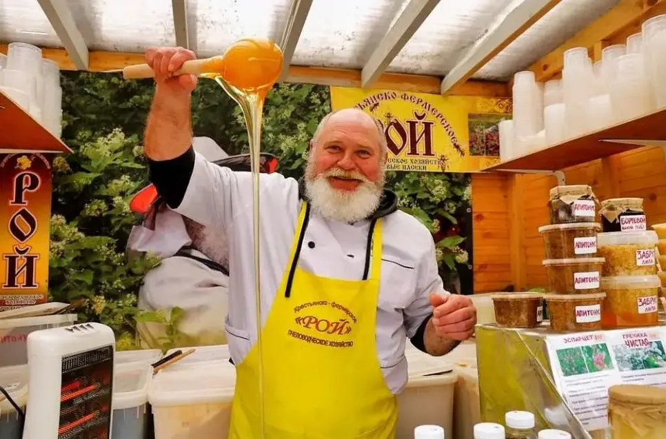 俄罗斯进口蜂蜜抢占中国市场,其实大多数人都买错了…