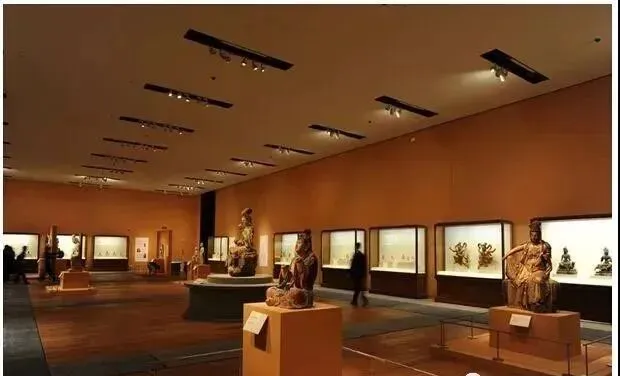 盛世收藏,未来的古玩市场不会有价无市,应有的财富顺势可得!