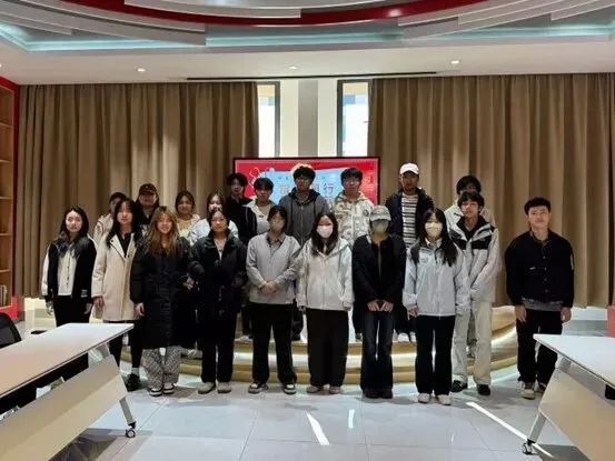 建功“十五五” 青春志愿行丨计算机技术系开展“雷锋同行,急救护航”主题急救培训活动