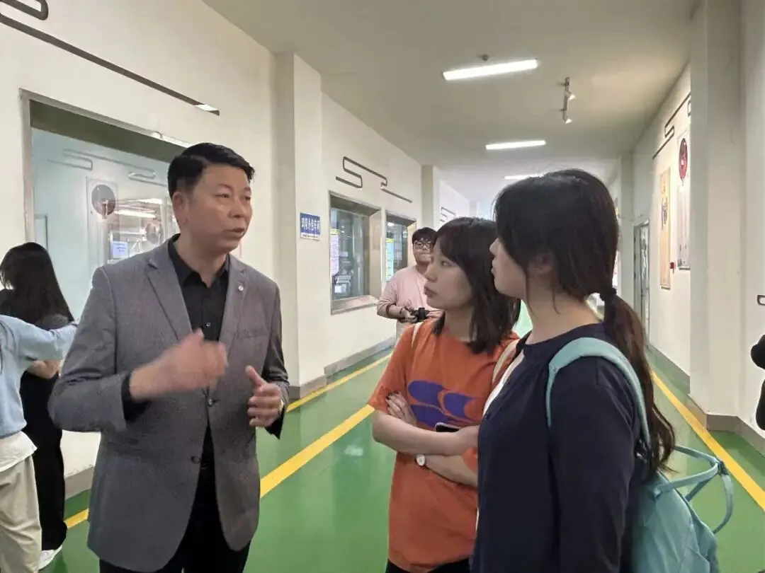 穆堂香迎接营销学子 探索老字号创新之路