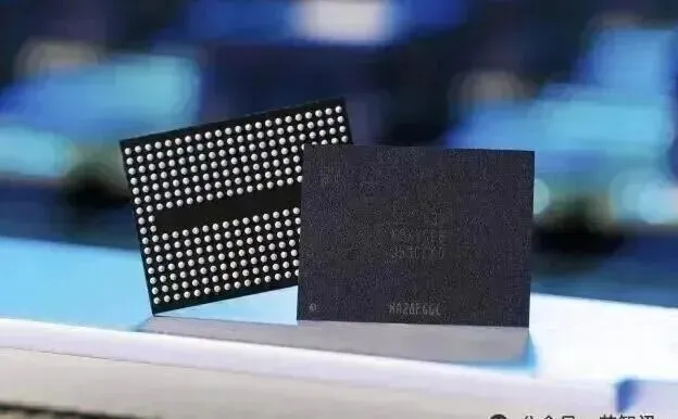 存储芯片市场要变天了!三星+美光锁定5年长约,100亿美元预