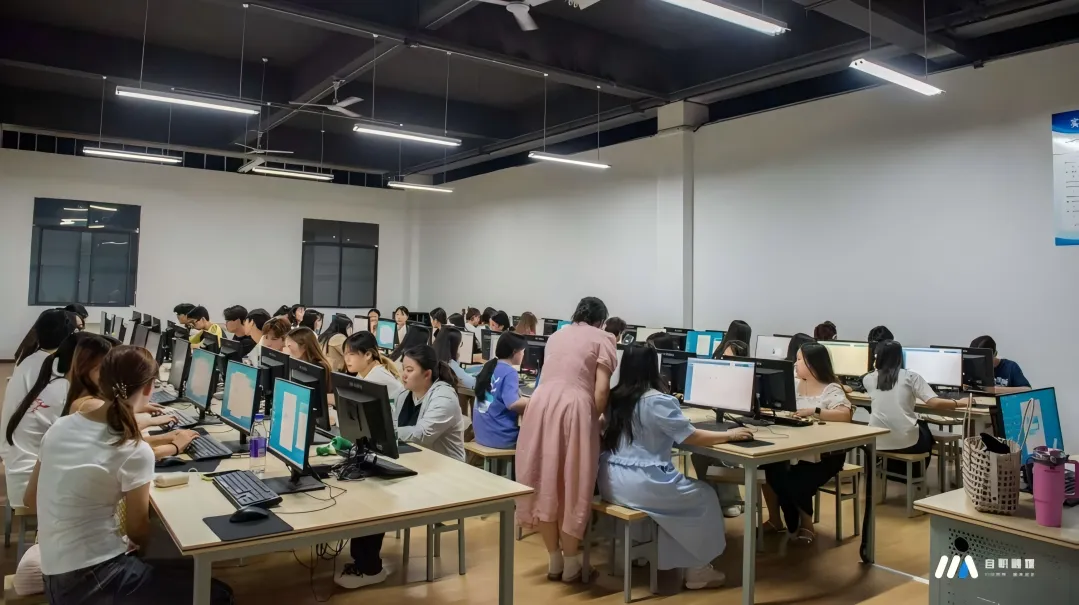 2026年单招季 | 代码改变世界!计算机应用技术:你的创意,由技术落地生花