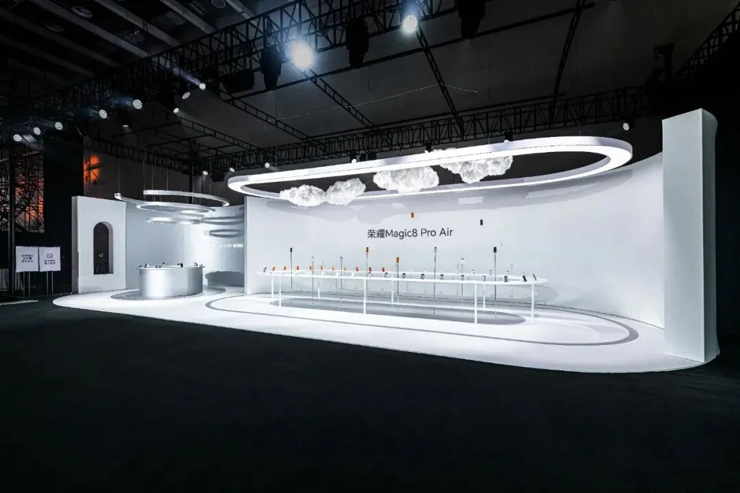 如何用Live体验诠释品牌营销定位,荣耀这场发布会给了一个高分答案!