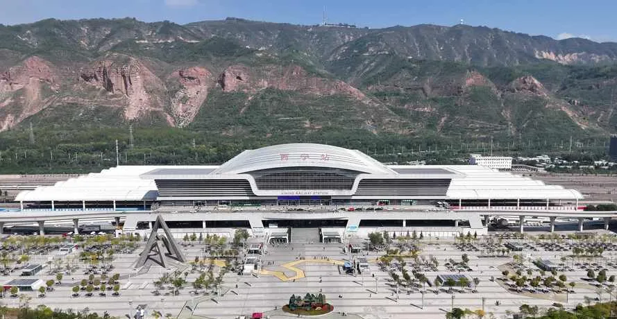 高原门户升级,西宁联通大市场