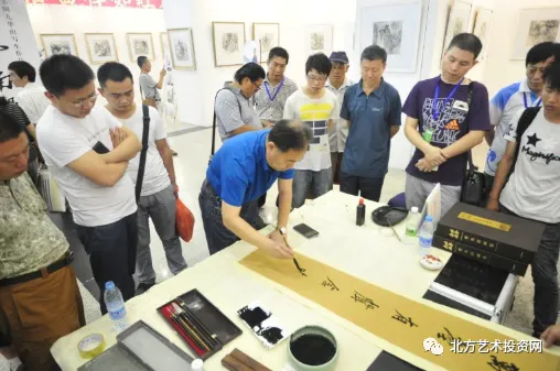 艺术品市场大变局!下一个十年财富风口已现