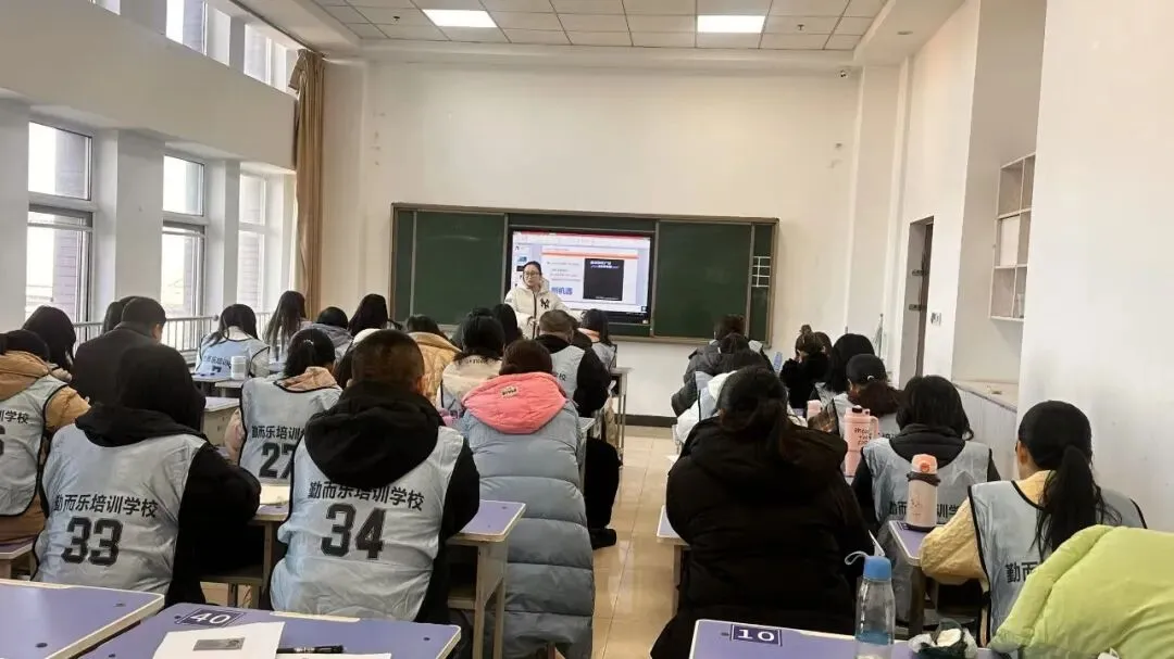 0 元学互联网营销!生态城专属培训,17 天解锁职业新赛道