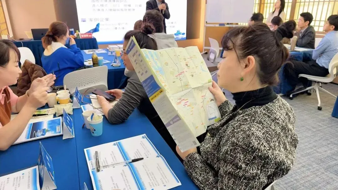 国际营销:全球化视野与在地化策略