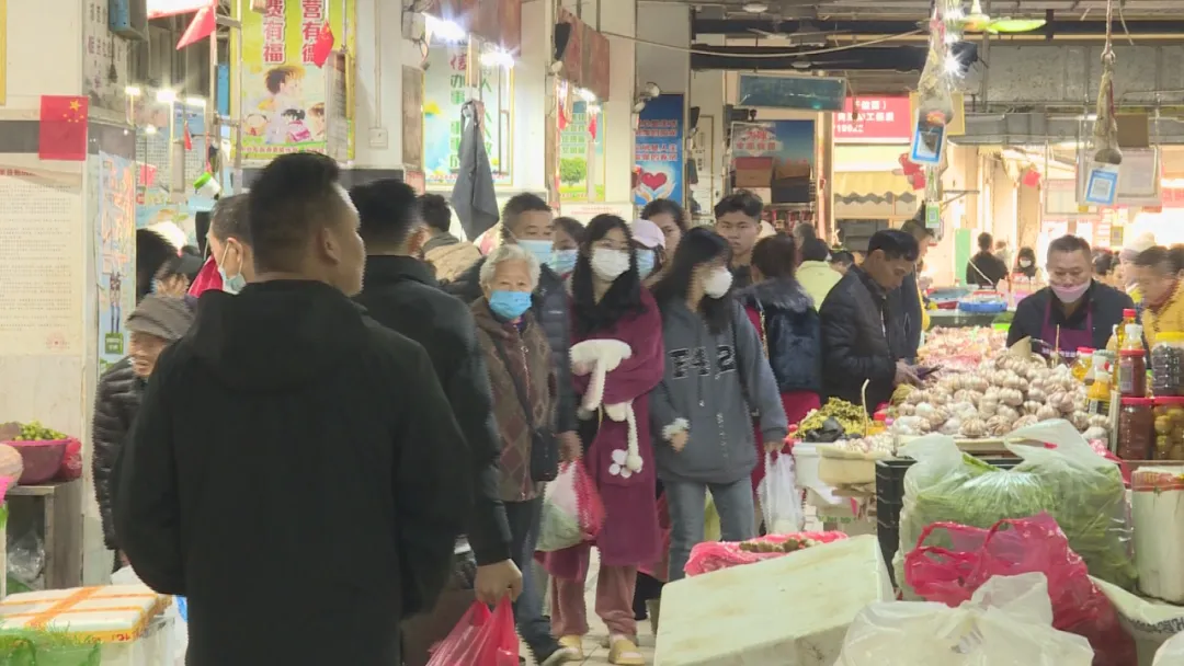 屯昌:春节期间消费市场供销两旺