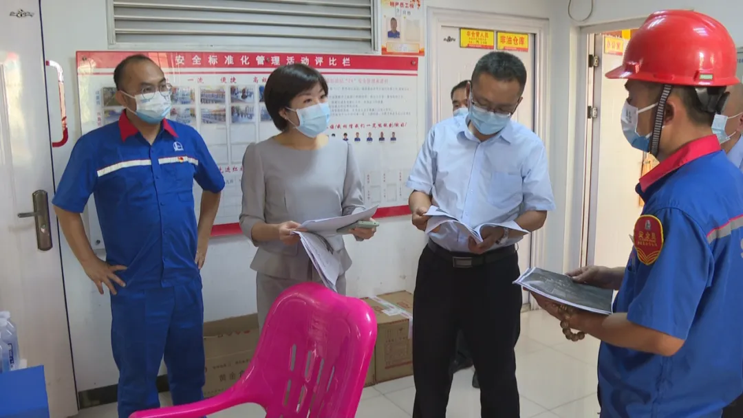 羊彤调研县市场监管安全生产工作