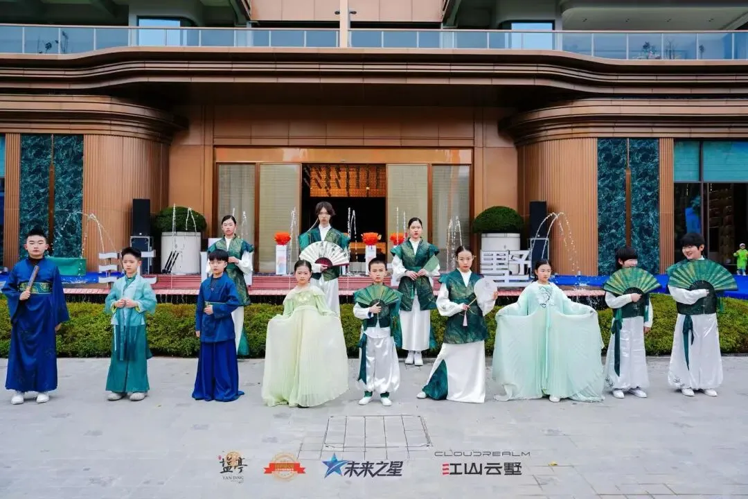 双喜临门!江山云墅营销中心&奢宅样板间今日开放,2026盐亭首届「未来之星」少儿才艺大赛盛大启航!