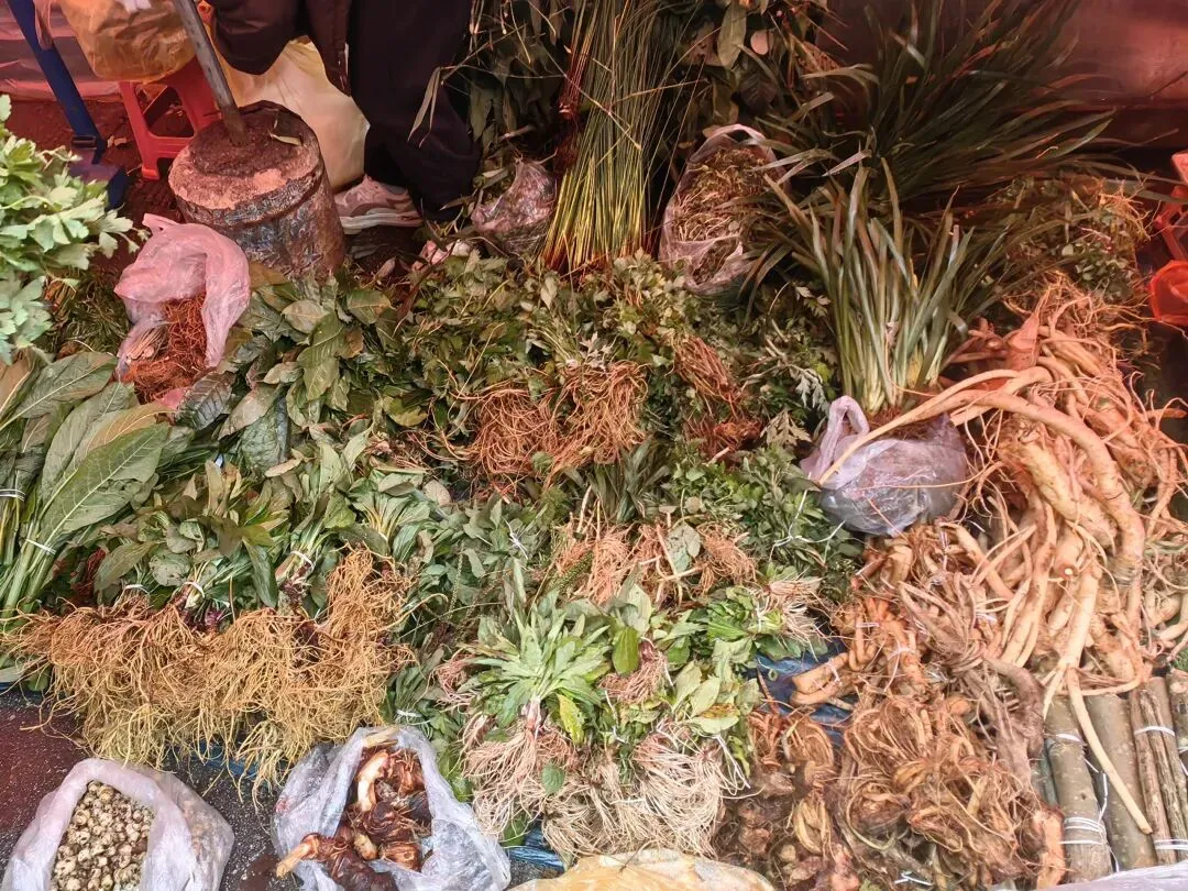 农贸市场的春色