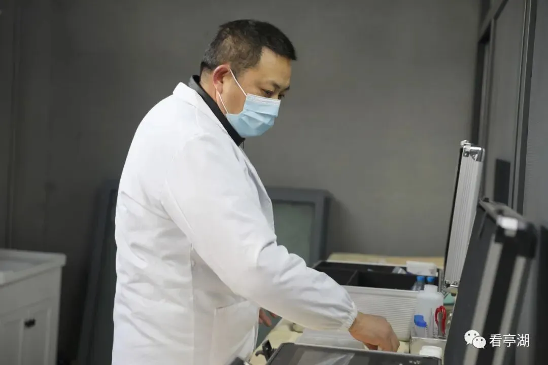 【新春走基层】看看改造后的万户新村农贸市场……