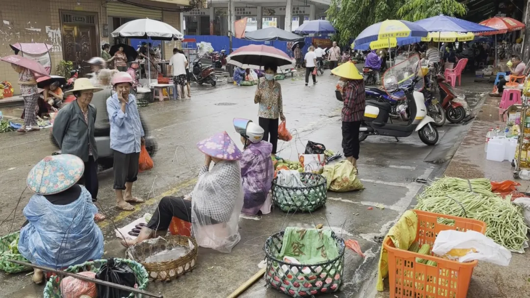 【曝光台】水口农贸市场“脏乱差”问题待整改