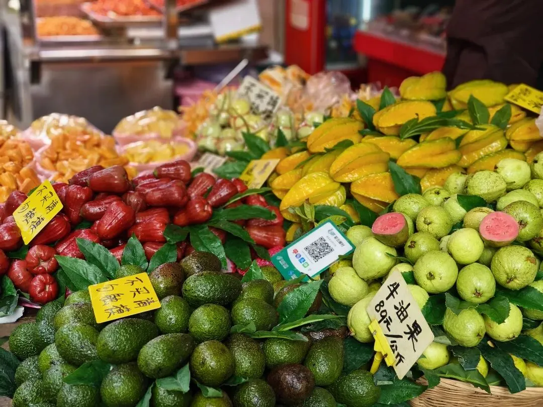 春天里的昆明“篆新农贸市场”