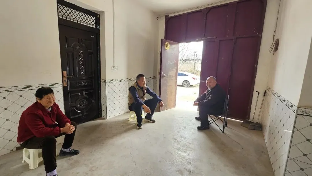 西安周边游||行走泾阳,逛泾河大道石头市场,去太平镇孙家堡村看杏花,与春天来一场约会!