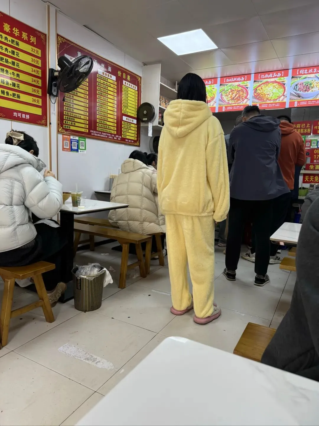 在武昌铁机路农贸市场过早品种多得挑花眼了