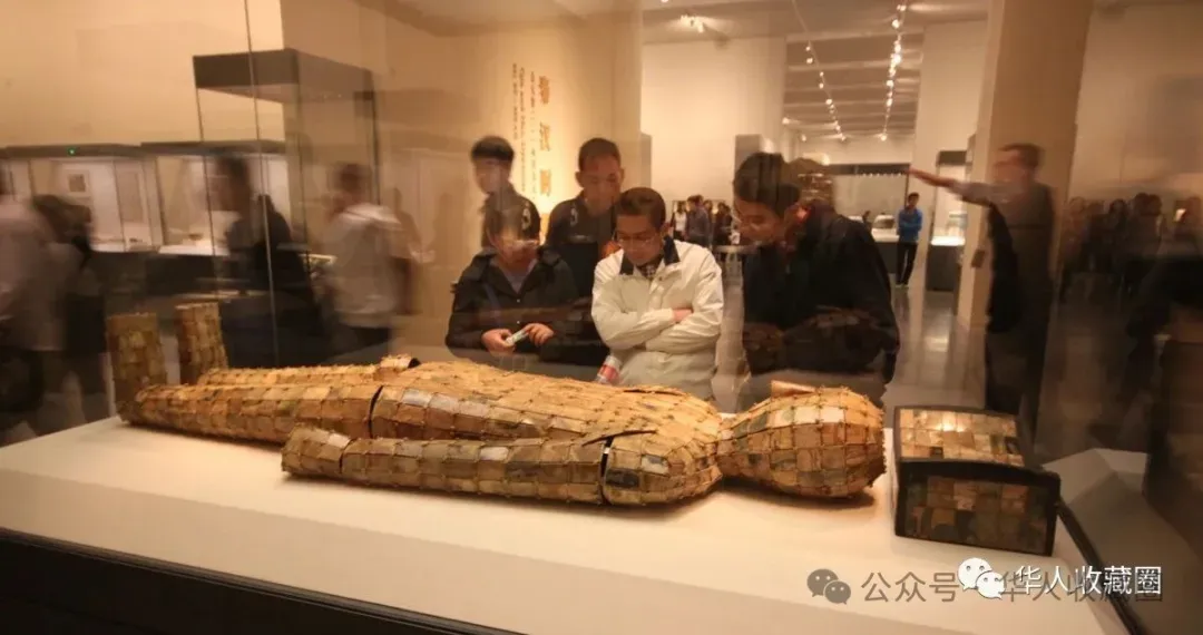 艺术品市场正吸纳大量资金,收藏已成为地位的象征!