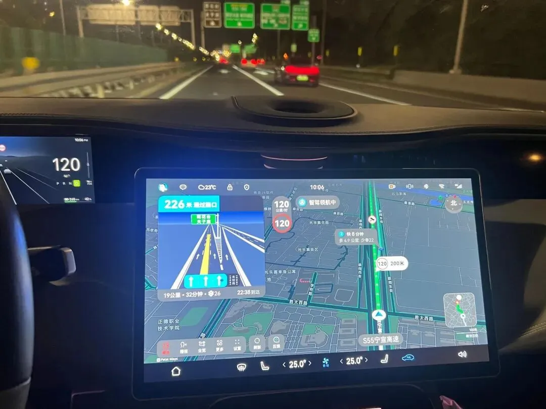 智驾大洗牌!7家巨头瓜分万亿市场,99%车企面临生死抉择