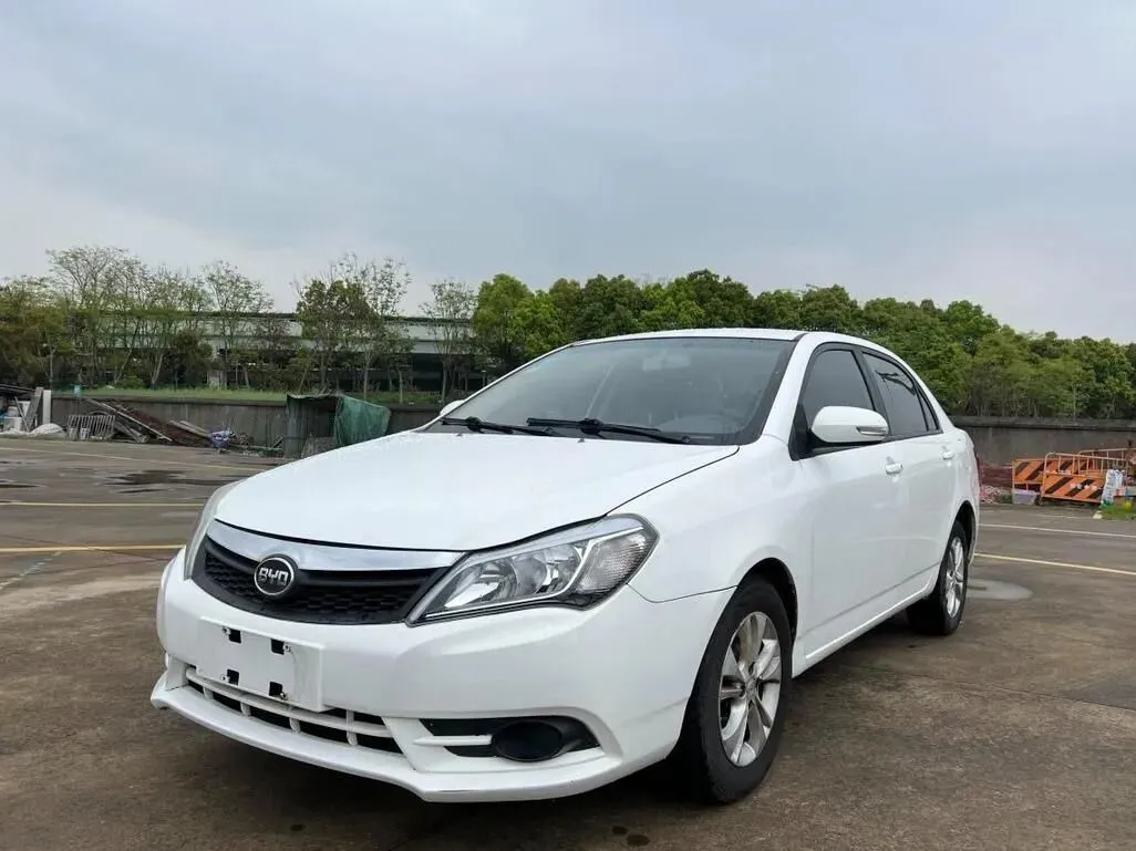 比亚迪机场广告0辆车却刷屏,背后营销逻辑99%的人没看懂