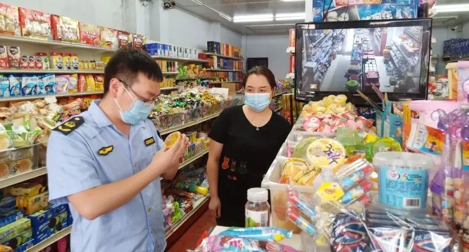 县市场监管局开展网络外卖餐饮专项整治