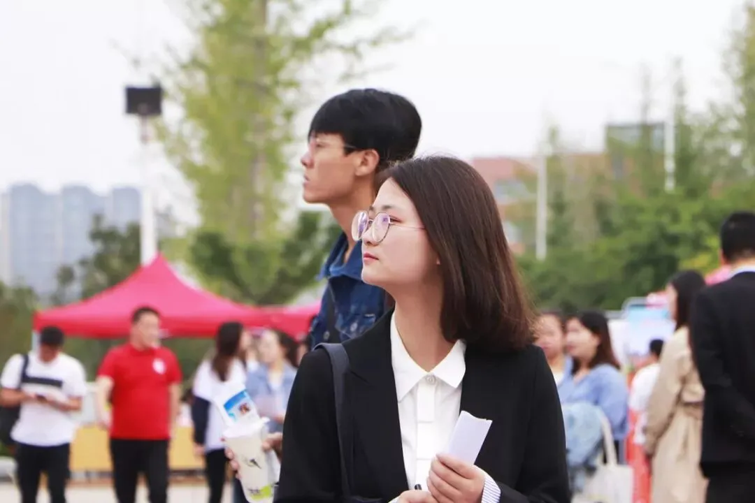 省人力资源市场龙子湖市场设立在郑航!