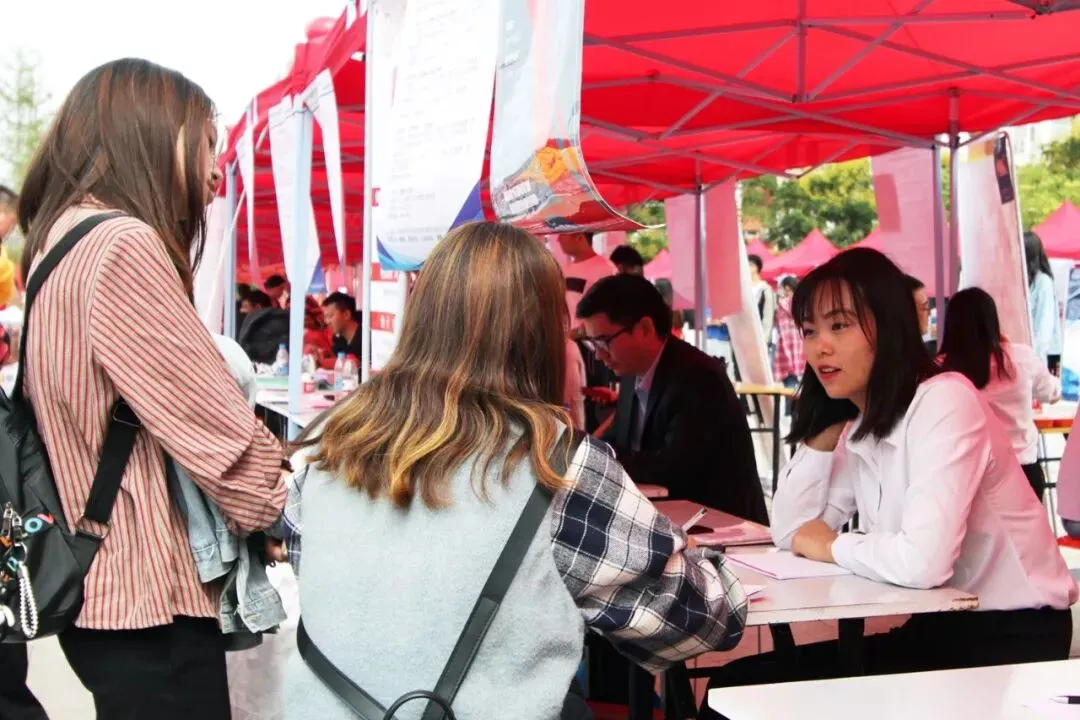 省人力资源市场龙子湖市场设立在郑航!