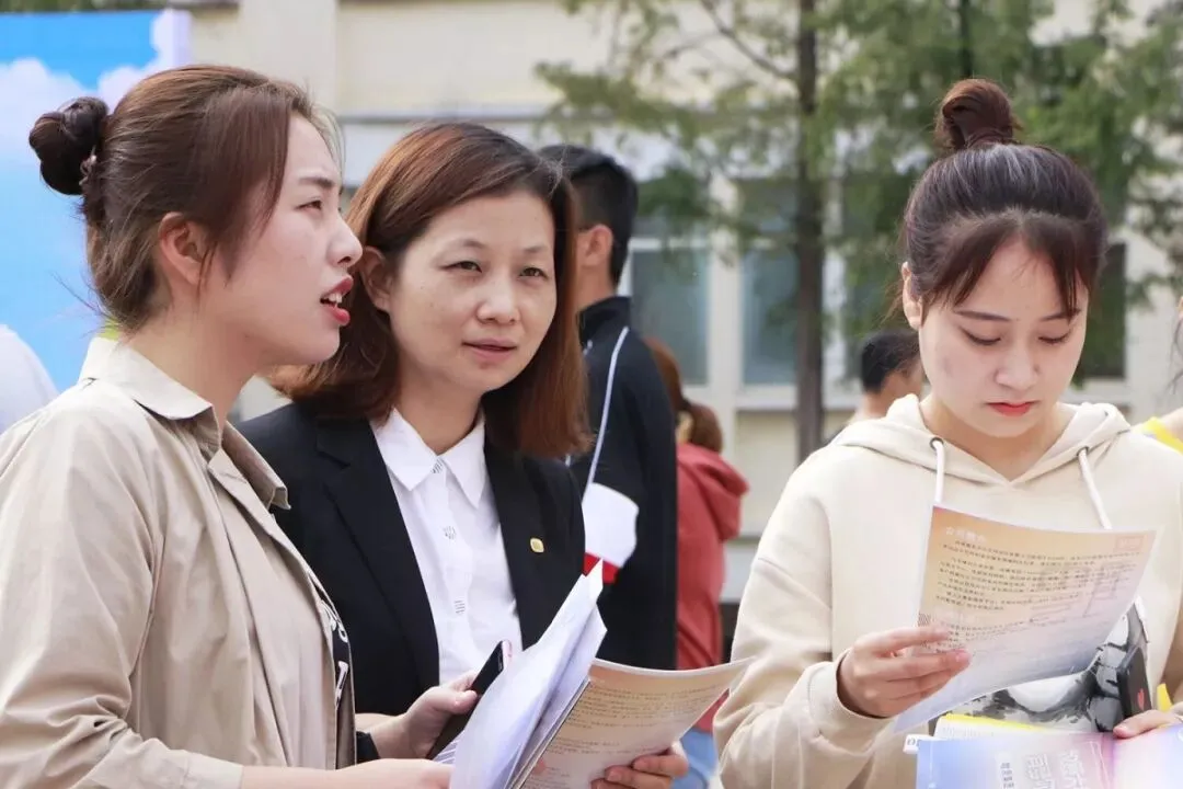 省人力资源市场龙子湖市场设立在郑航!