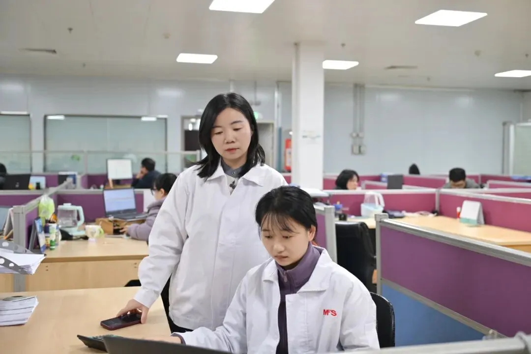 智造经开 “伊”路生花⑦ | 从教师到市场总监,她在这片热土上把“可能”演绎成“我能”