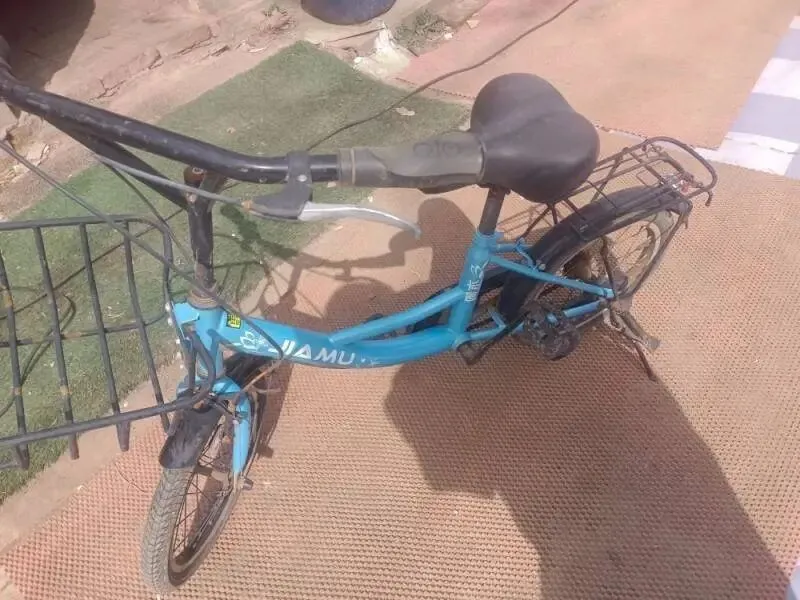 【二手市场】电子供桌/遮阳伞/上下铺/冷藏展示柜/商用高压锅/路面切割机/炸鸭炉/5米LED/油烟机…