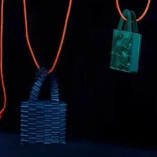 中东战火引爆中国最大的纺织面料交易市场,客户失联,成本飙升,不敢接单