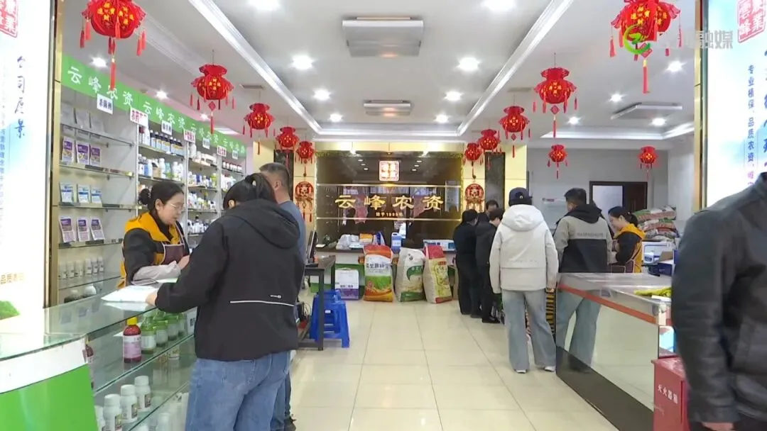 春耕备播正当时 我市农资市场供销两旺