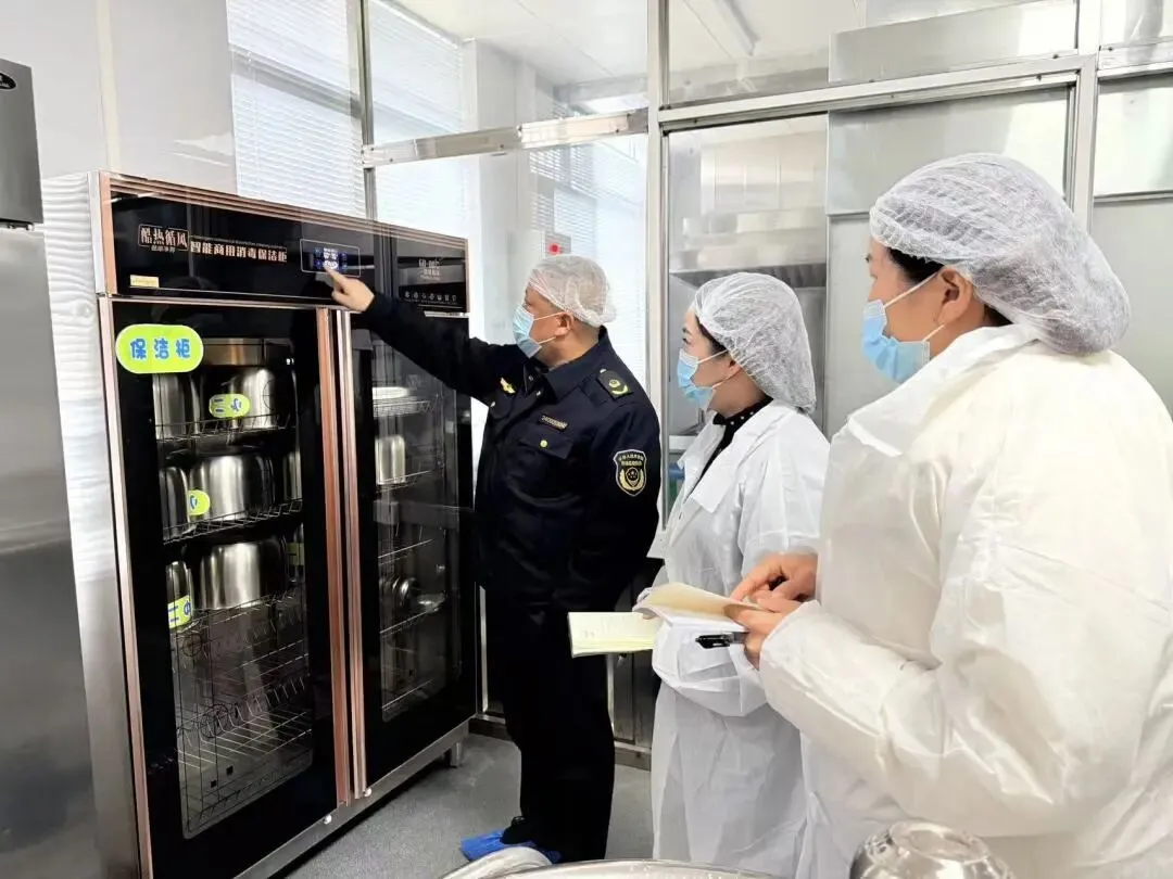 【园所动态】德江县市场监督管理局到德江县第十一幼儿园开展校园食品安全专项检查工作