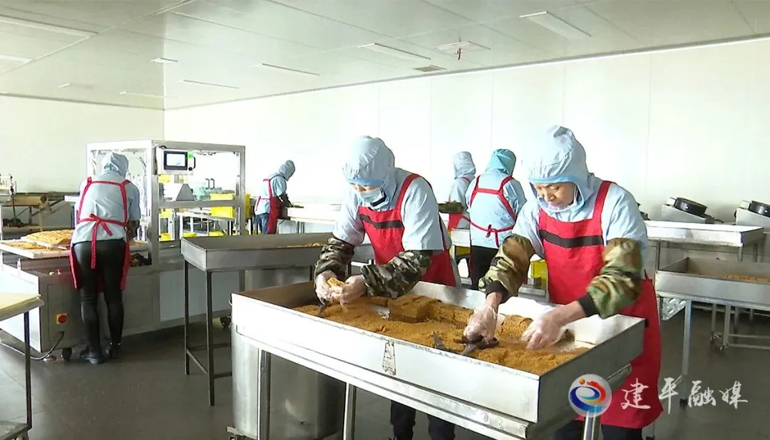 【开局话振兴】永乐食品厂:赶订单拓市场 全力以赴开新局